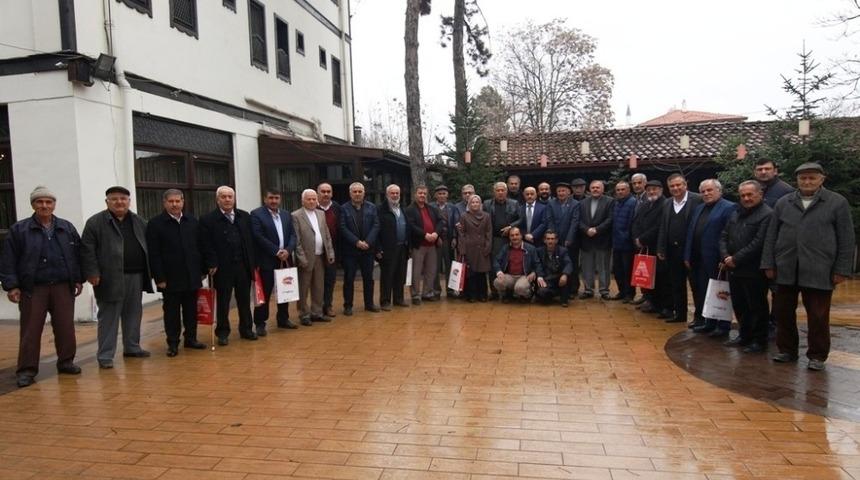 &Uuml;rkmezer&rsquo;den g&ouml;rev s&uuml;resi dolan muhtarlara plaket