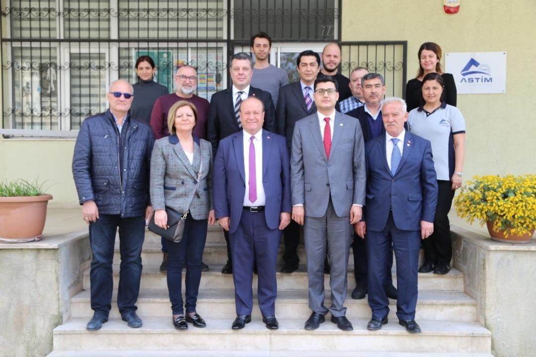 &Ouml;zakcan; "Esnaflarımız i&ccedil;in her t&uuml;rl&uuml; projeye hazırız"