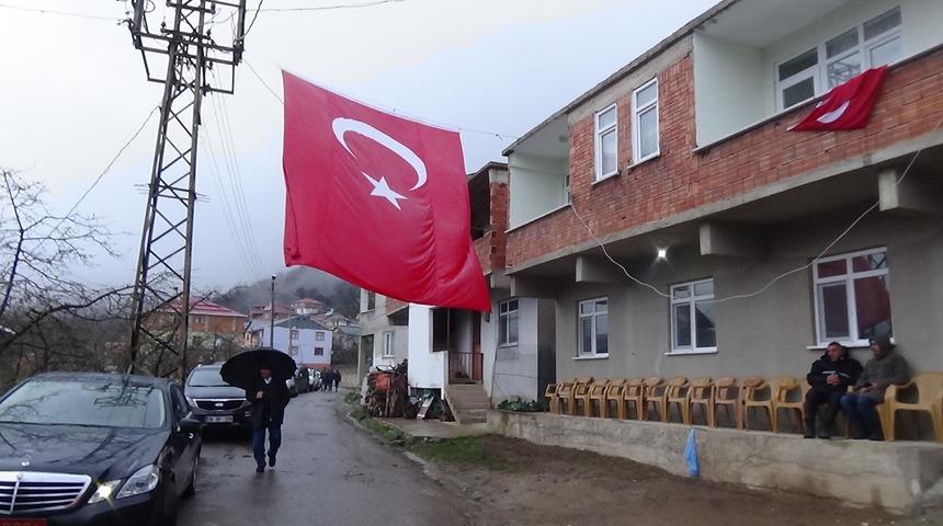 Şehit acısı, G&uuml;m&uuml;şhane'ye ulaştı (2)