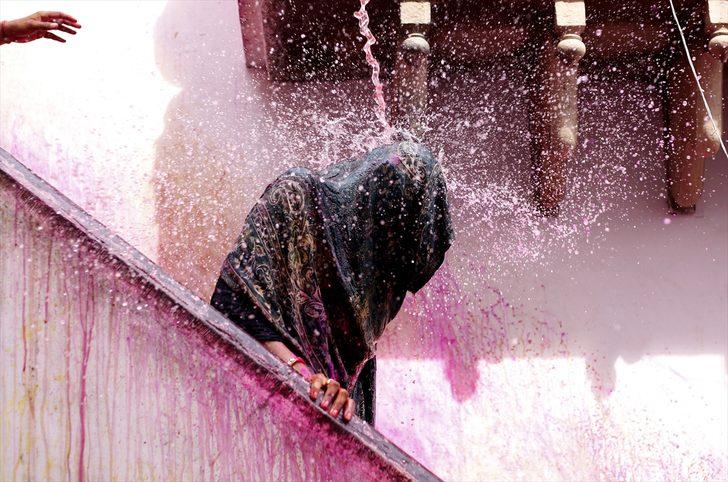 Hindistan'da kışa böyle veda ettiler G1