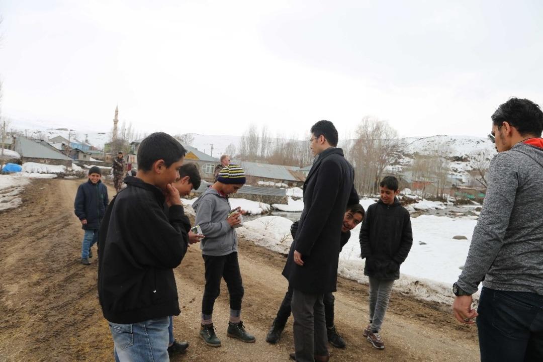 Kaymakam Ka&ccedil;maz&rsquo;dan Kur&rsquo;an kursuna ziyaret