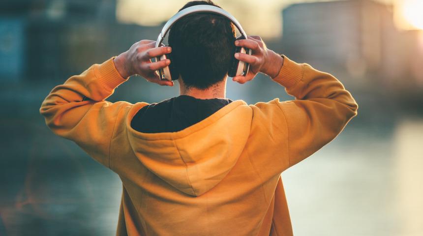 Bilim insanlarından kablosuz kulaklık uyarısı!