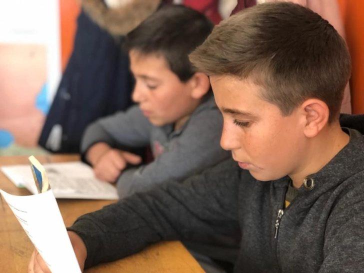 Kitap okumanın tadını çıkarıyorlar G1