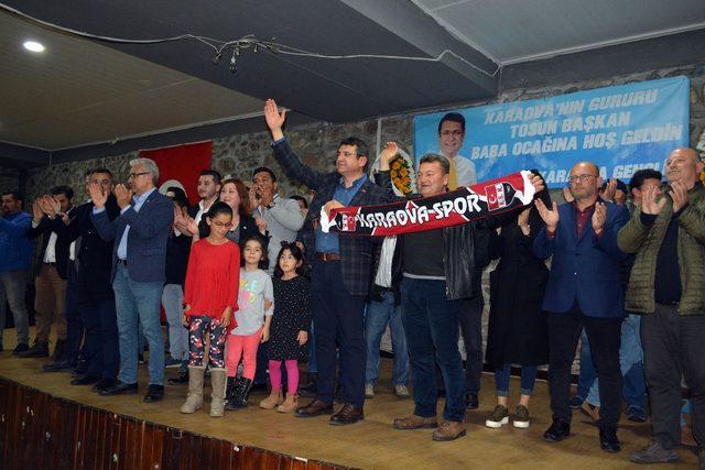 Karaovalı gençlerden Tosun’a tam destek