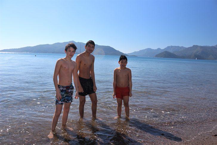 Mart ayında deniz keyfi yaptılar G1