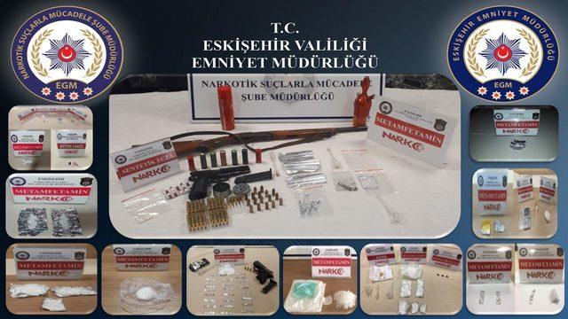 Eskişehir merkezli 4 ilde uyuşturucu operasyonu: 44 gözaltı