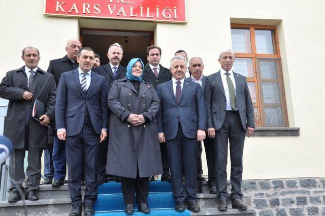 Bakan Selçuk, Kars’ta açıklamalarda bulundu