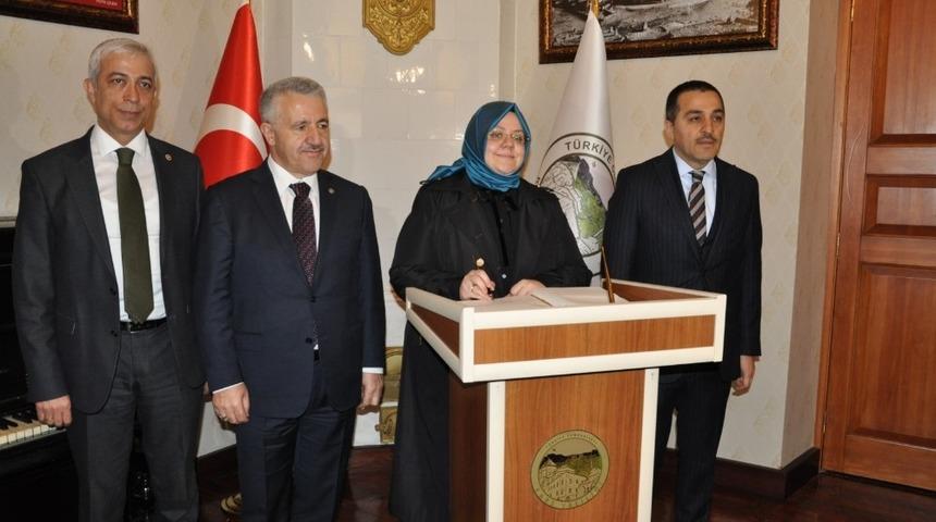 Bakan Sel&ccedil;uk, Kars&rsquo;ta a&ccedil;ıklamalarda bulundu