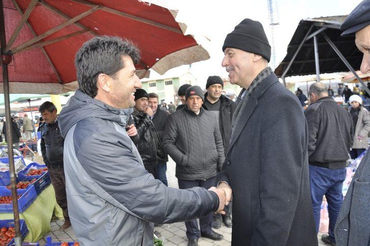 AK Parti Şuhut heyetinden sebze pazarına ziyaret G2