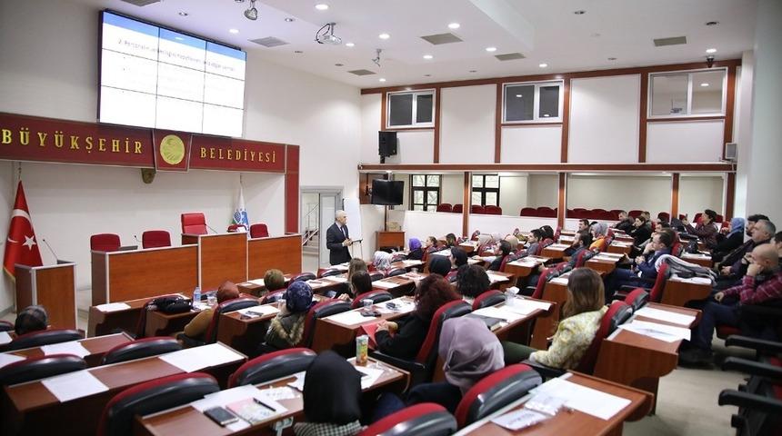 Hizmet i&ccedil;i eğitimler devam ediyor