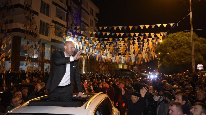 Gen&ccedil;lerden Togar&rsquo;a konvoylu destek