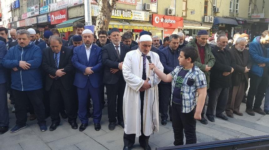 Karab&uuml;k&rsquo;te Yeni Zelenda&rsquo;daki katliam i&ccedil;in gıyabi cenaze namazı kılındı