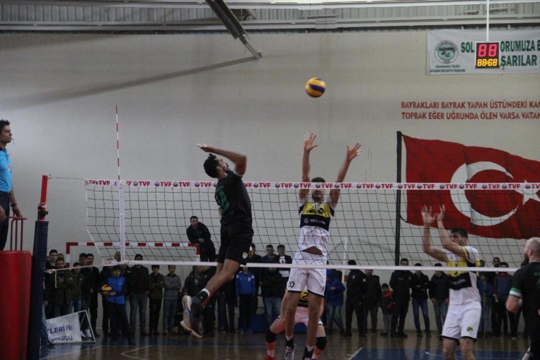 TVF Erkekler 1. Lig: Solhanspor: 3 - Sorgun Belediyespor: 1