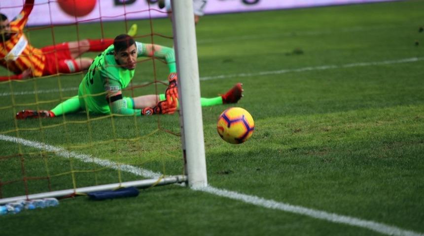 Lung, kalesinde devleşti