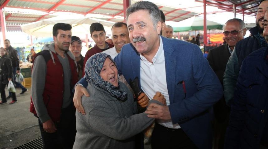 CHP&rsquo;li Sandal: "Biz Bayraklı&rsquo;da t&uuml;m yurttaşlarımızın g&ouml;nl&uuml;ne yazıldık"