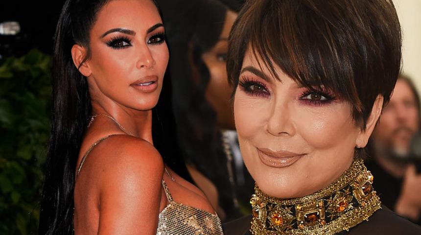 Kadınlar 33 yaşından sonra annelerine benziyor