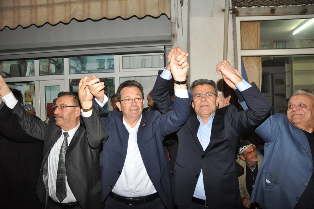 Cumhur İttifakı Adayı G&uuml;ler Ak&ccedil;ak&ouml;y&rsquo;de halkla buluştu