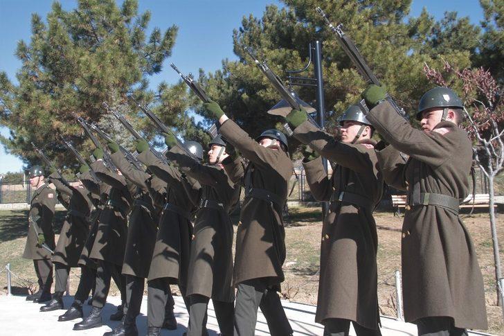 Elazığ’da şehitler saygı atışı ile anıldı G2