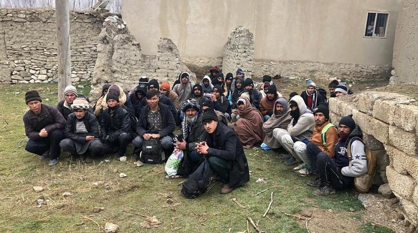 Van'da 163 kaçak göçmen yakalandı