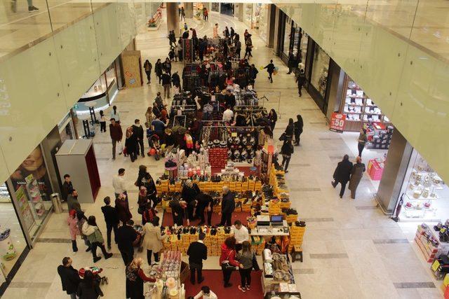 Park Afyon’da ’İndirim Günleri’