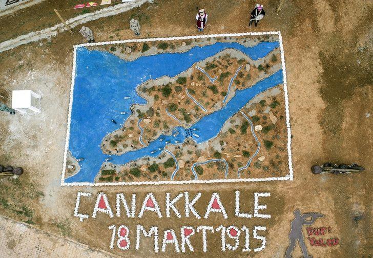 Büyük destanı okul bahçesine taşıdılar G1