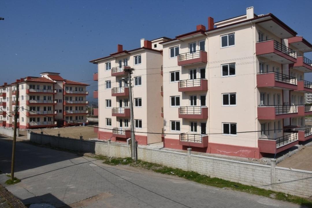 Başkan Alıcık, 32 aileyi daha ev sahibi yaptı