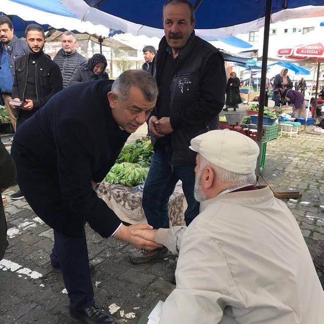 MHP’li Başkan adayı Bıyık’ı gören dosya teslim ediyor