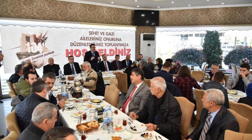 Gen&ccedil;, şehit ve gazi aileleri ile kahvaltıda bir araya geldi