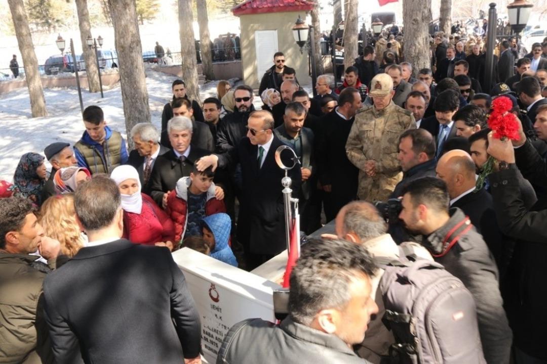 Bitlis&rsquo;te 18 Mart Şehitleri Anma G&uuml;n&uuml; ve &Ccedil;anakkale Zaferi&rsquo;nin 104. yıld&ouml;n&uuml;m&uuml;