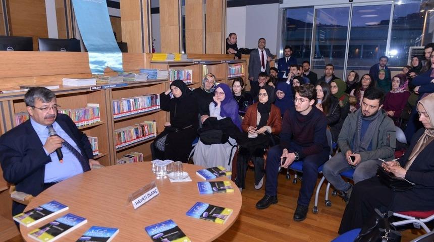 Yazar Hayati İnan&ccedil;, okurlarıyla buluştu