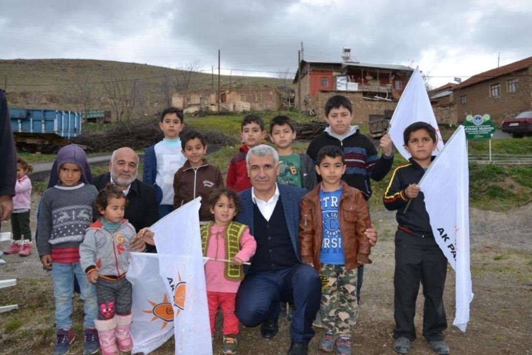 AK Partili G&uuml;der, &ccedil;alışmalarını s&uuml;rd&uuml;r&uuml;yor