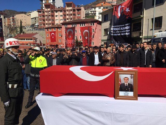 Gümüşhane şehidini son yolculuğuna uğurladı