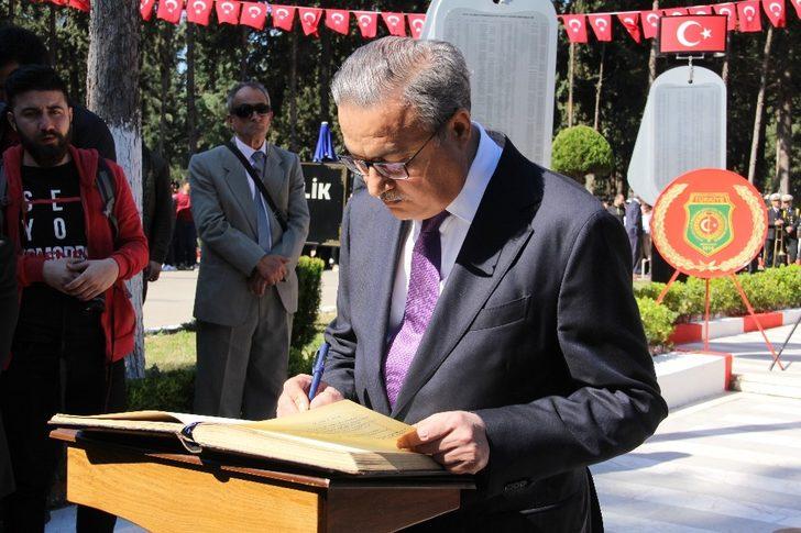 Mersin Şehitliğinde duygulandıran tören G5