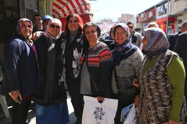 Büyükşehir belediyesinin yerel fide şenliği Çine’den başladı