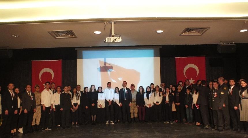 Malazgirt&rsquo;te 18 Mart Şehitleri Anma G&uuml;n&uuml; ve &Ccedil;anakkale Zaferi&rsquo;nin 104. yıld&ouml;n&uuml;m&uuml;