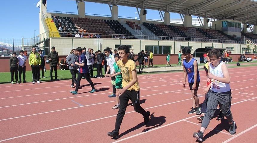 Erzincan atletizm yarışları yapıldı