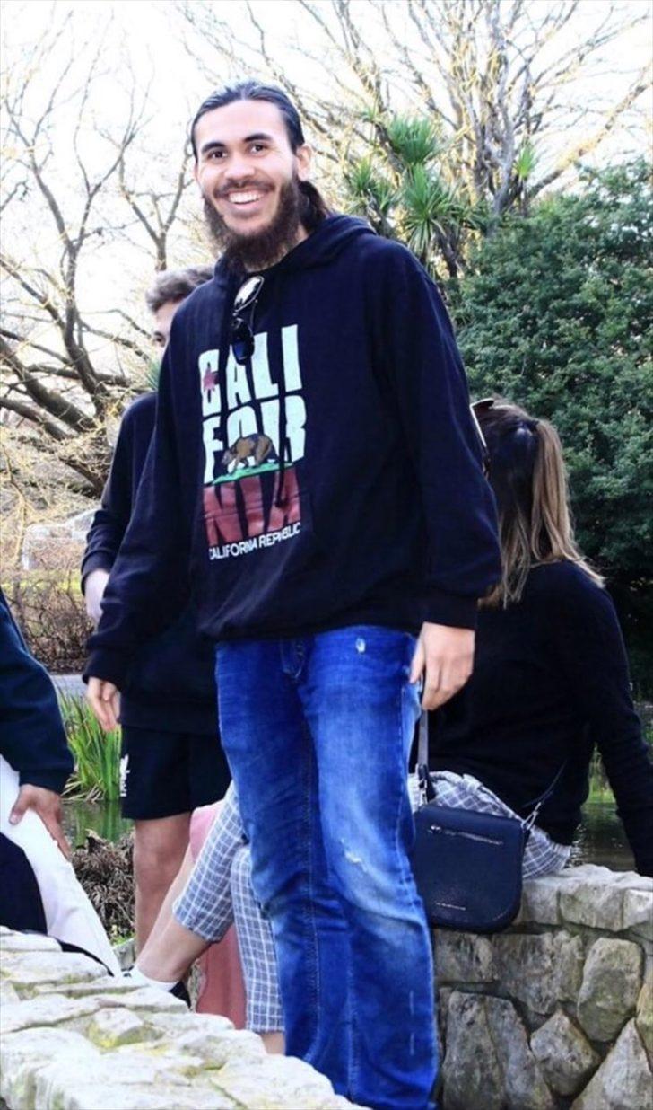 Terör kurbanının annesi silah seslerini park yerinde duydu  G2