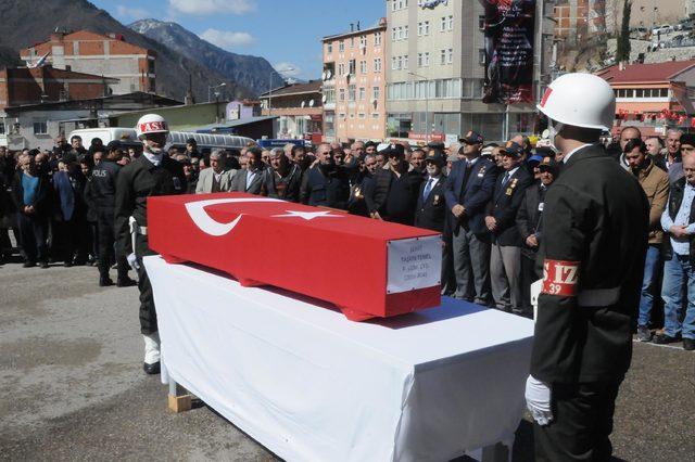 Şehit Uzman Çavuş Taşkın Temel, toprağa verildi