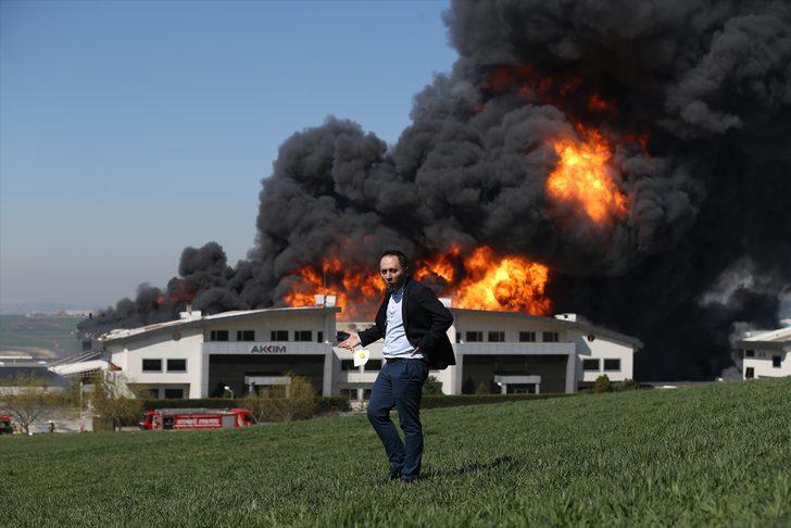 Son dakika: İstanbul'daki fabrika yangını sürüyor! Robot araçlar kullanılıyor G4