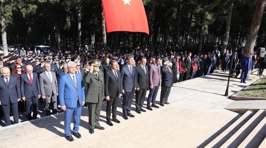 Burdur&rsquo;da 18 Mart Şehitleri Anma G&uuml;n&uuml; ve &Ccedil;anakkale Zaferi&rsquo;nin 104&rsquo;nc&uuml; yıl d&ouml;n&uuml;m&uuml;