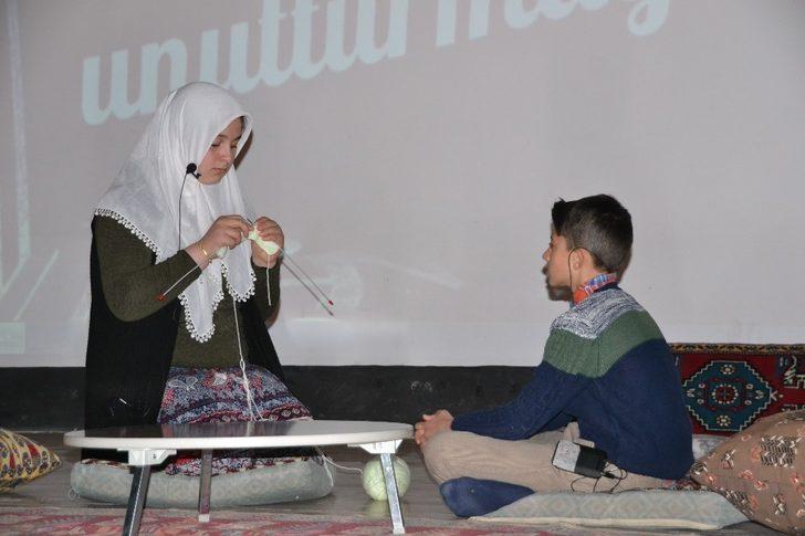 Şehitleri anma günü ve Çanakkale Deniz Zaferi’nin 104. yıl dönümü Şenkaya’da kutlandı G4