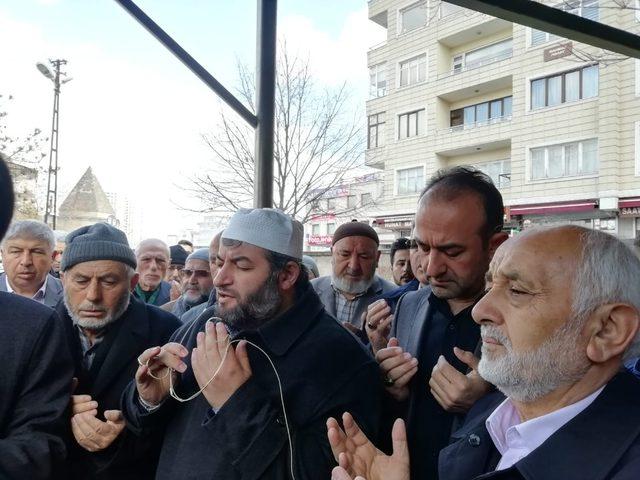 Yeni Zelanda’daki terör saldırısında şehit olan 50 kişi için gıyabi cenaze namazı kılındı