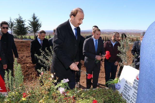 Çanakkale Zaferinin yıldönümünde şehitler anıldı