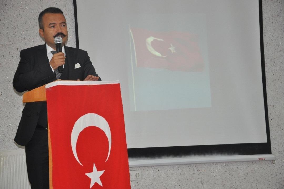 Y&uuml;ksekova&rsquo;da 18 Mart Şehitleri Anma G&uuml;n&uuml; ve &Ccedil;anakkale Zaferi&rsquo;nin 104. yıld&ouml;n&uuml;m&uuml;