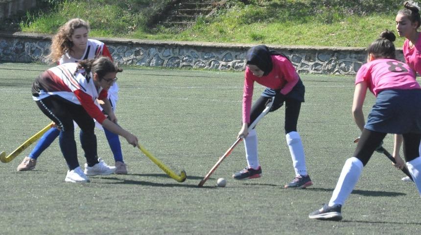 Hokey maçı öncesinde şehitleri unutmadılar