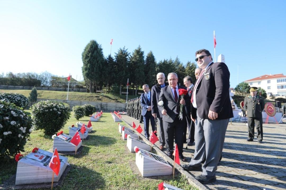 &Ccedil;anakkale zaferinin 104. yılı Sakarya&rsquo;da t&ouml;renlerle kutlandı