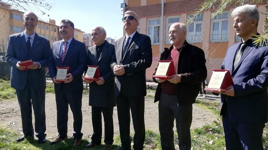 Öğrenci ve öğretmenler Muhasebeciler Haftası’nı kutladı