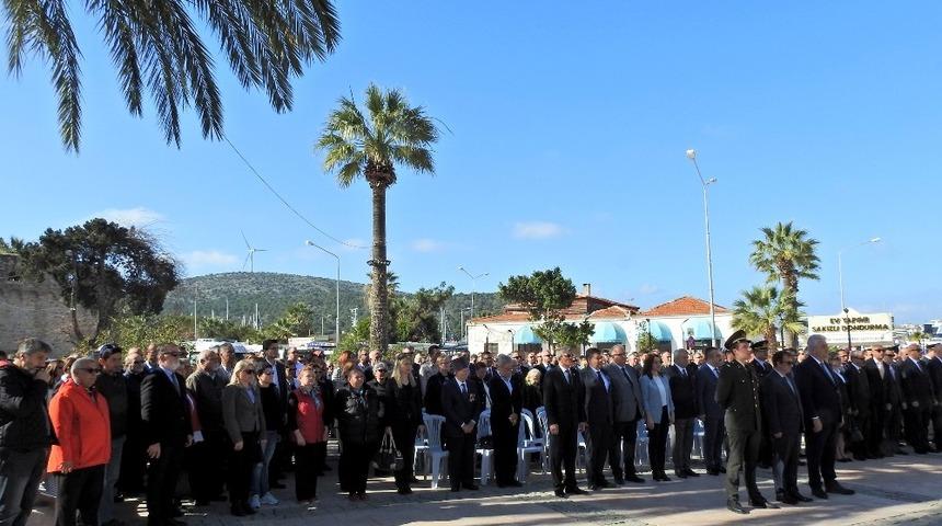 &Ccedil;anakkale şehitleri &Ccedil;eşme&rsquo;de anıldı