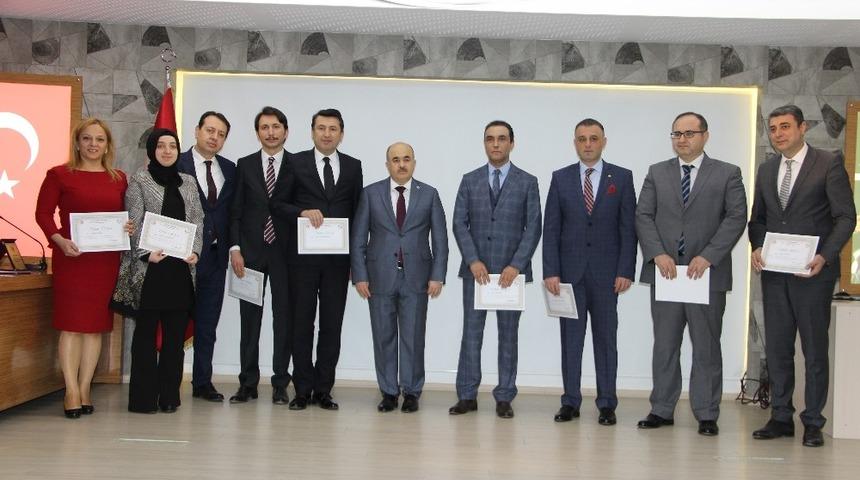 D&uuml;zce&rsquo;de T&uuml;ketici Hakem Heyeti başarı belgeleri verildi