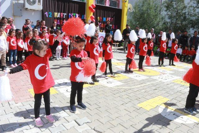 Minik öğrenciler Çanakkale Zaferini kutladı